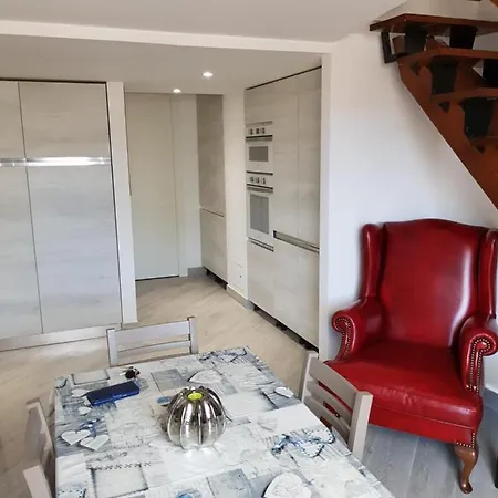 Trilocale Moderno In Centro Torino